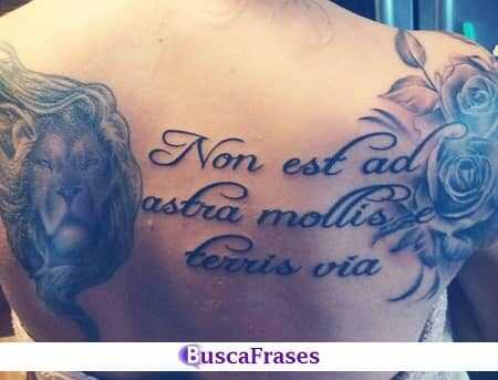 Tattoo motivador en latín