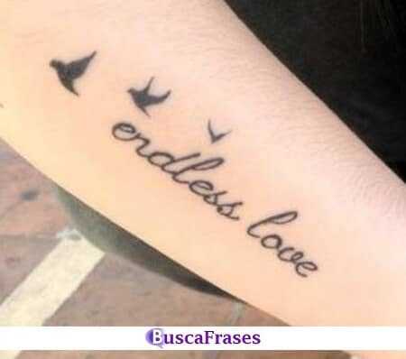 Tatuaje Amor eterno en inglés